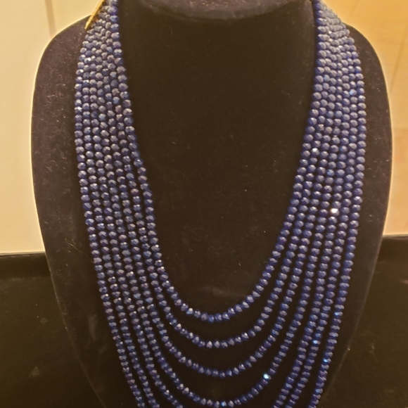 Beautiful necklace - Picture 3 of 3